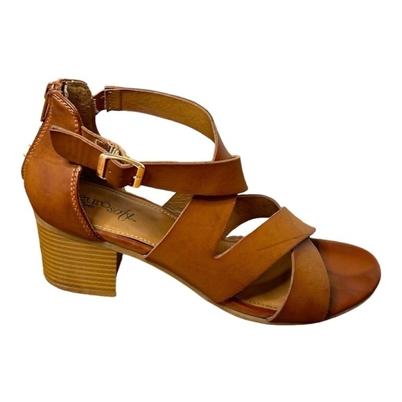 EUROSOFT Aleah Leather Strappy Gladiator Sandals - Picture 3 of 10